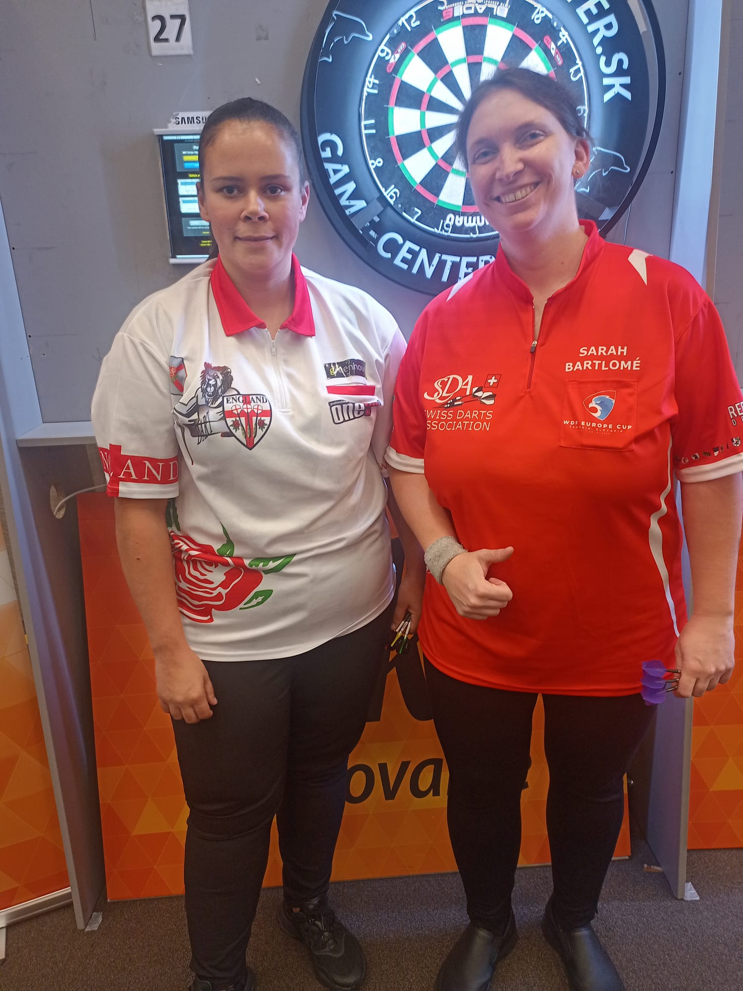 Ladies' singles at the WDF Europe Cup 2024 in Šamorín, Slovakia: Steph Clarke (England) and Sarah Bartlomé (Switzerland)